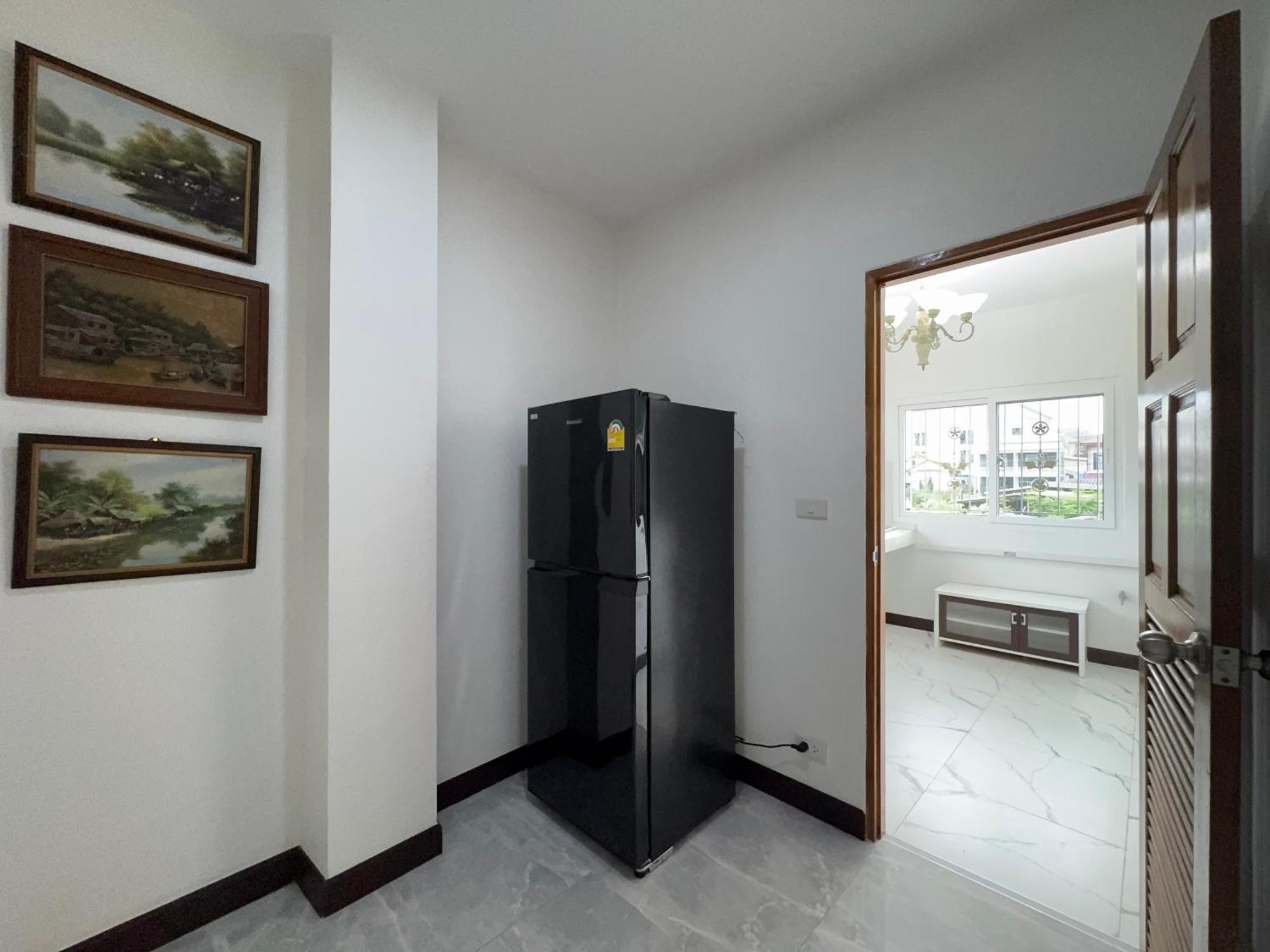 Book Now!! 800 Meters To Beach, *