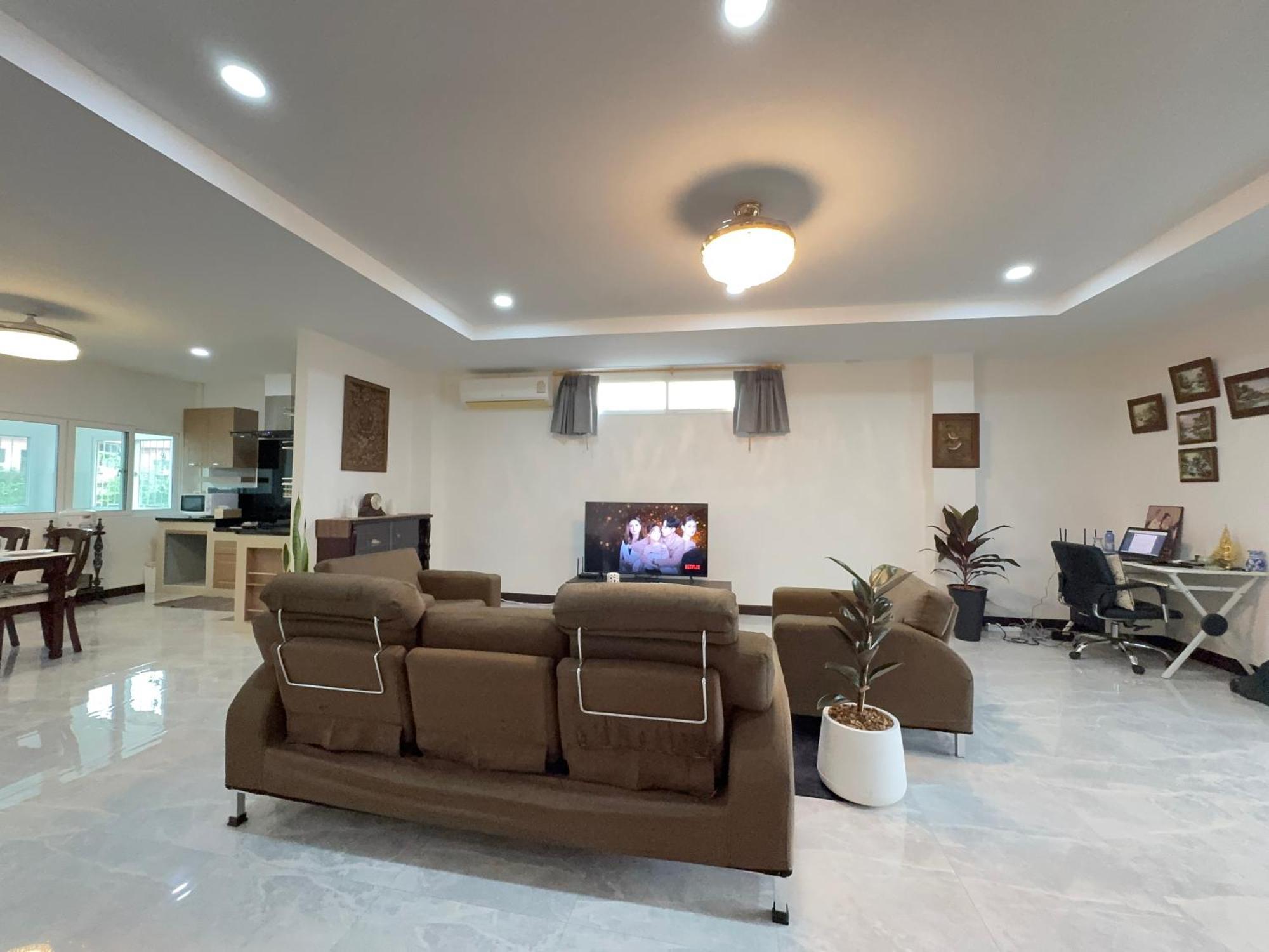 Holiday home Book Now!! 800 Meters To Beach, Pattaya