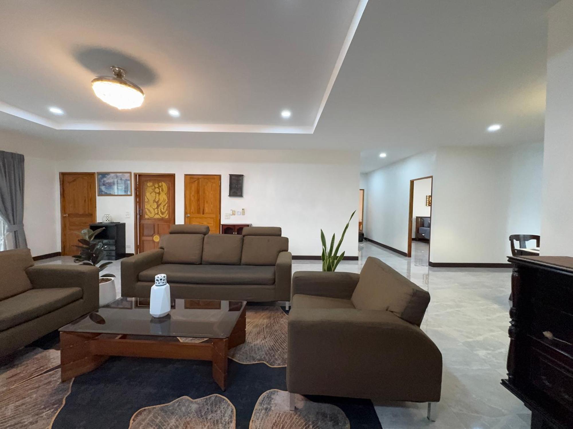 Book Now!! 800 Meters To Beach, Holiday home Pattaya