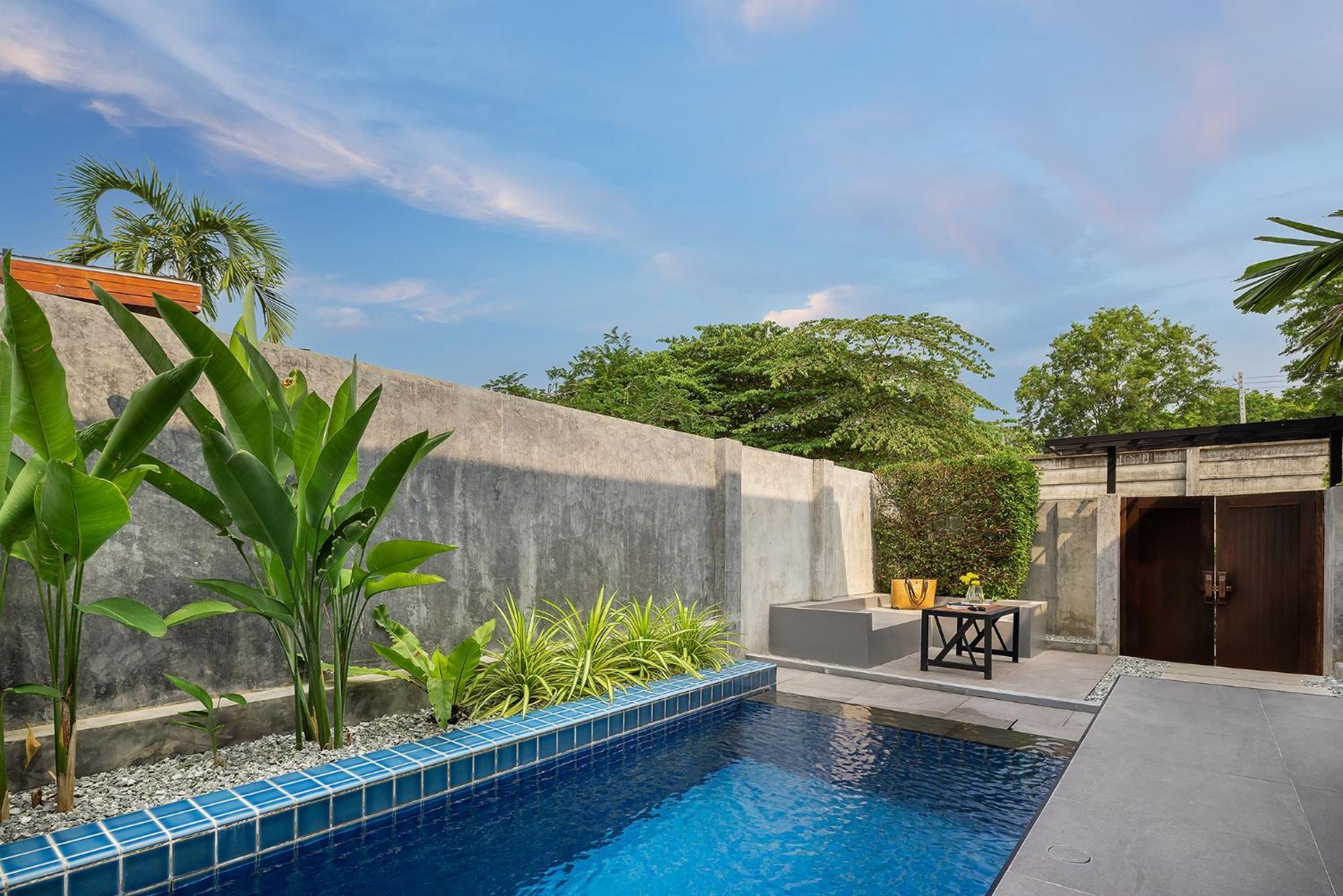 Sunday Sea Two Pool Pattaya Jomtien Beach