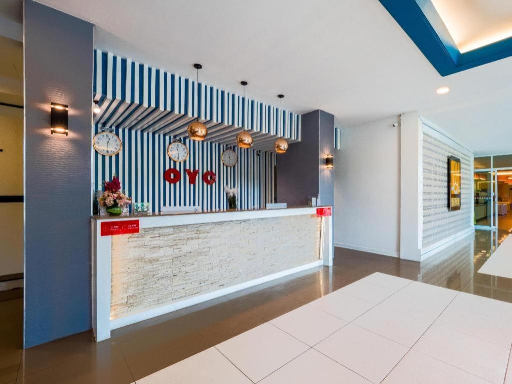 Oyo 1126 Curve Boutique Hotel