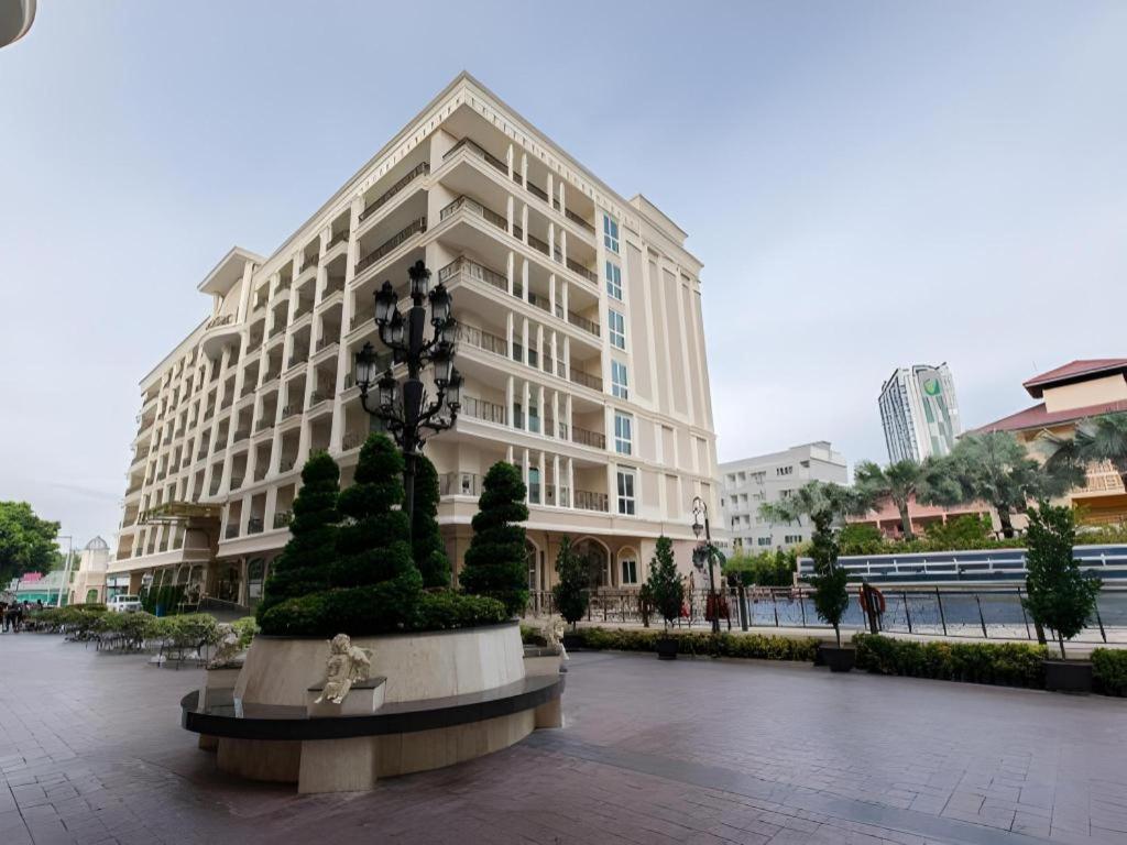 Lk Celestite Hotel