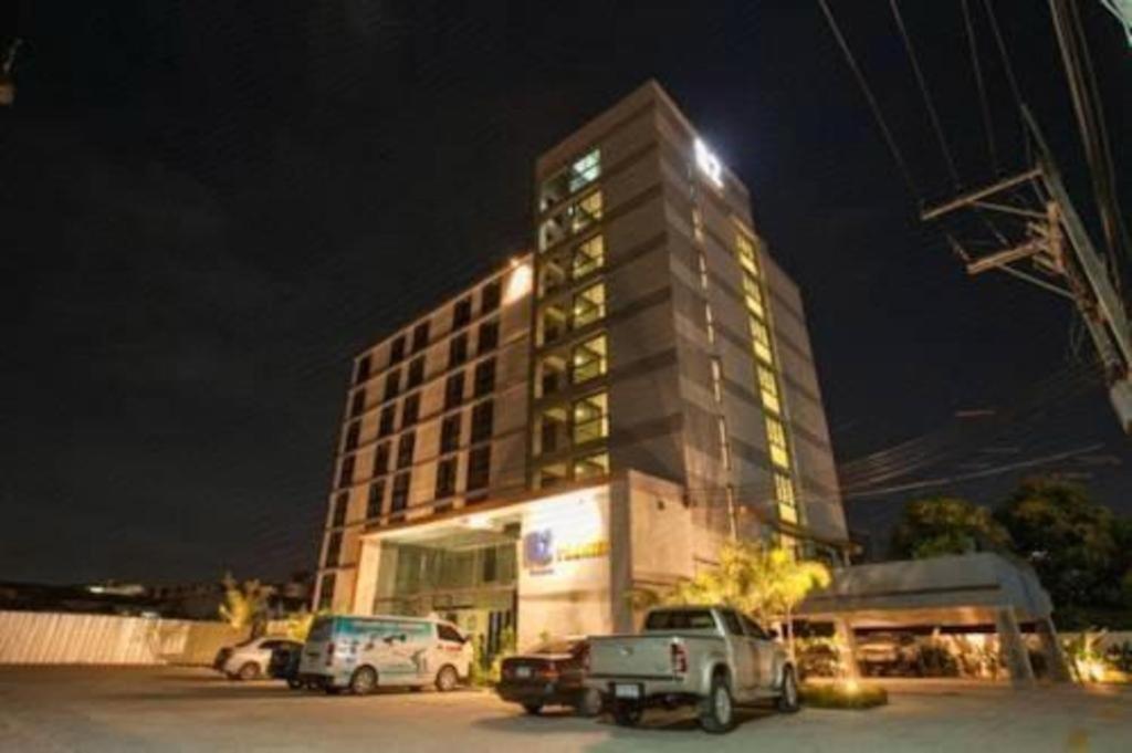 Hotel B2 South Premier