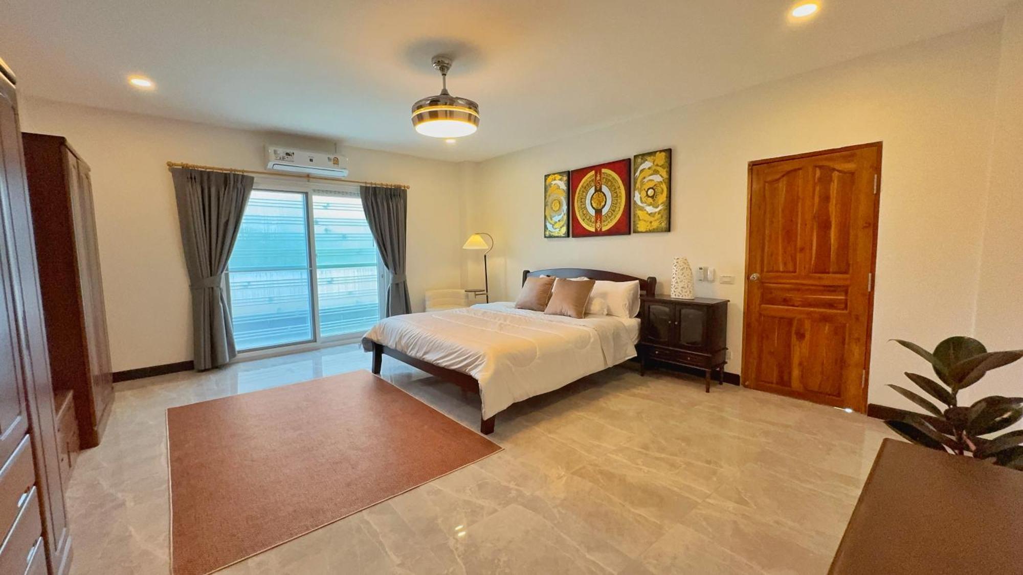 Book Now!! 800 Meters To Beach, Holiday home Pattaya
