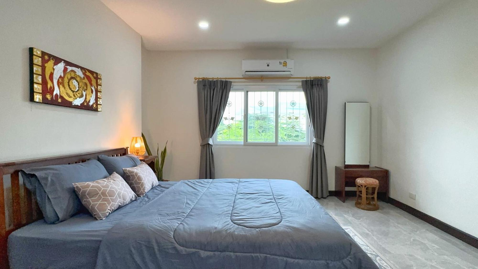 Book Now!! 800 Meters To Beach,