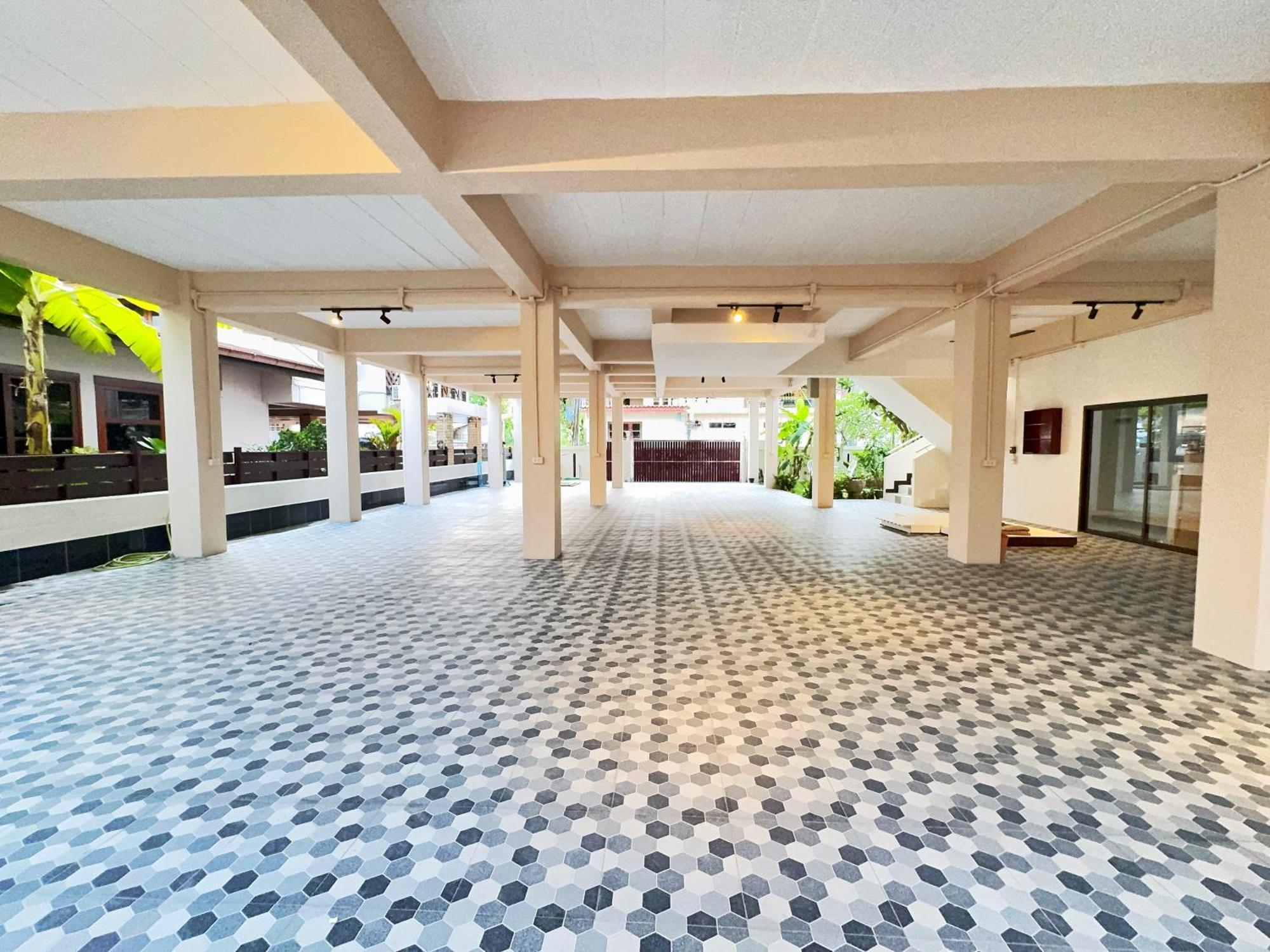 Book Now!! 800 Meters To Beach, Holiday home Pattaya
