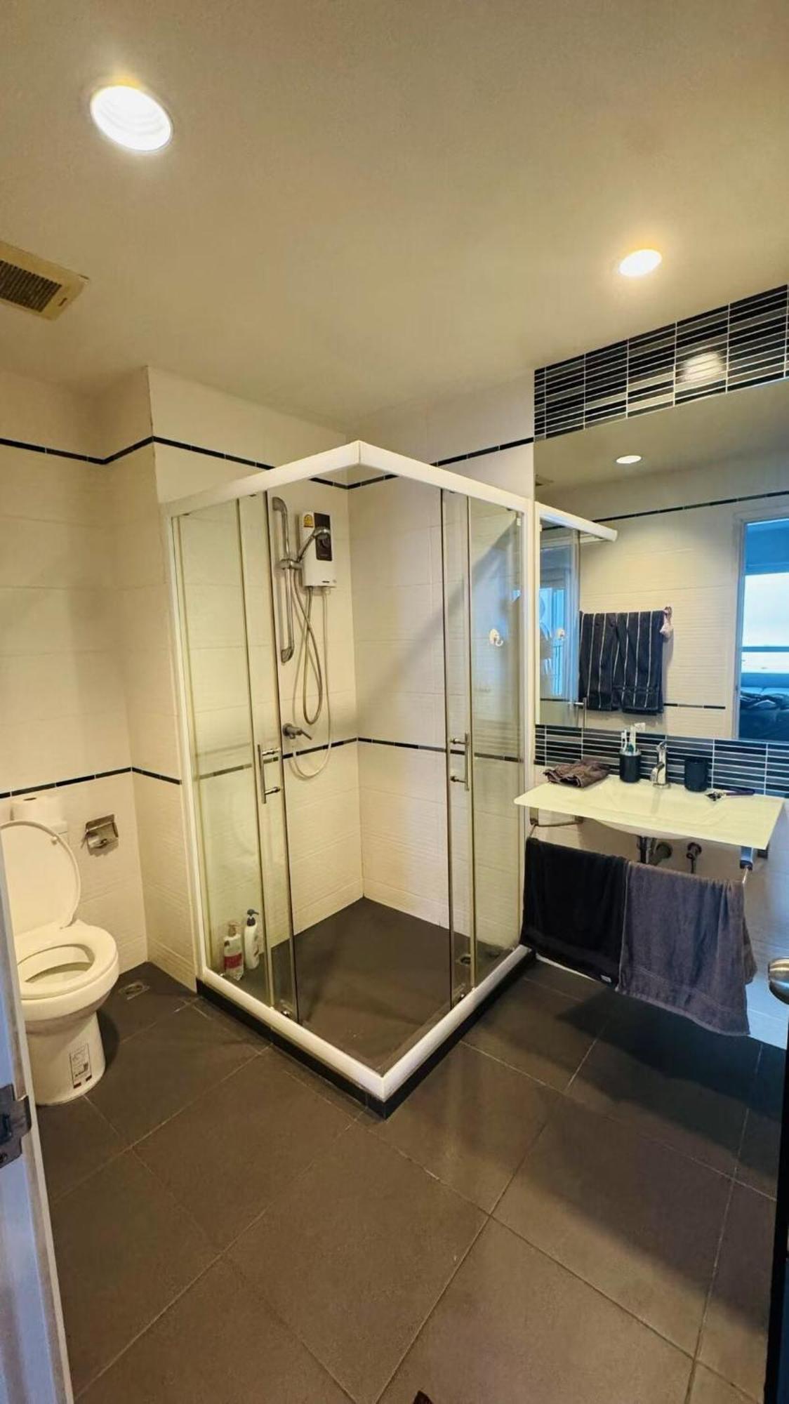 Apartment Seaview The Scenery Is Beautiful Pattaya