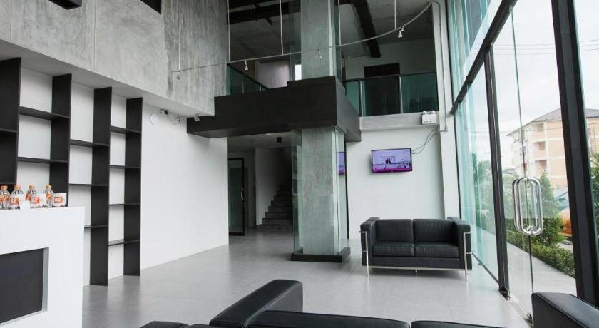 Hotel B2 South Premier
