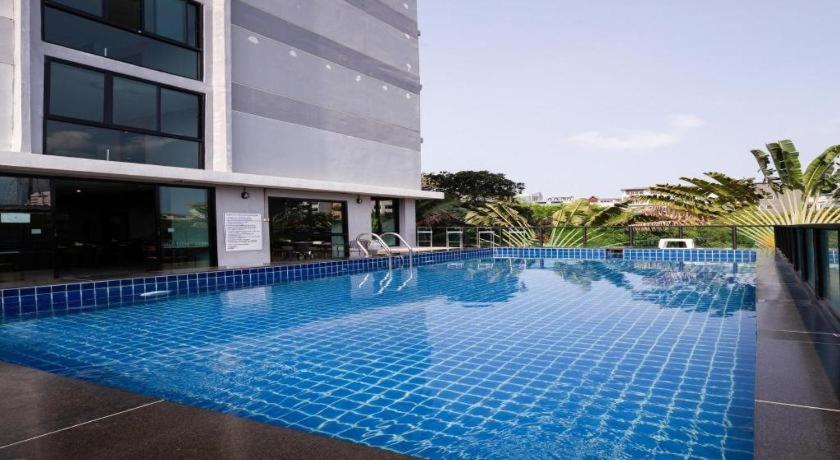 Hotel B2 South Premier