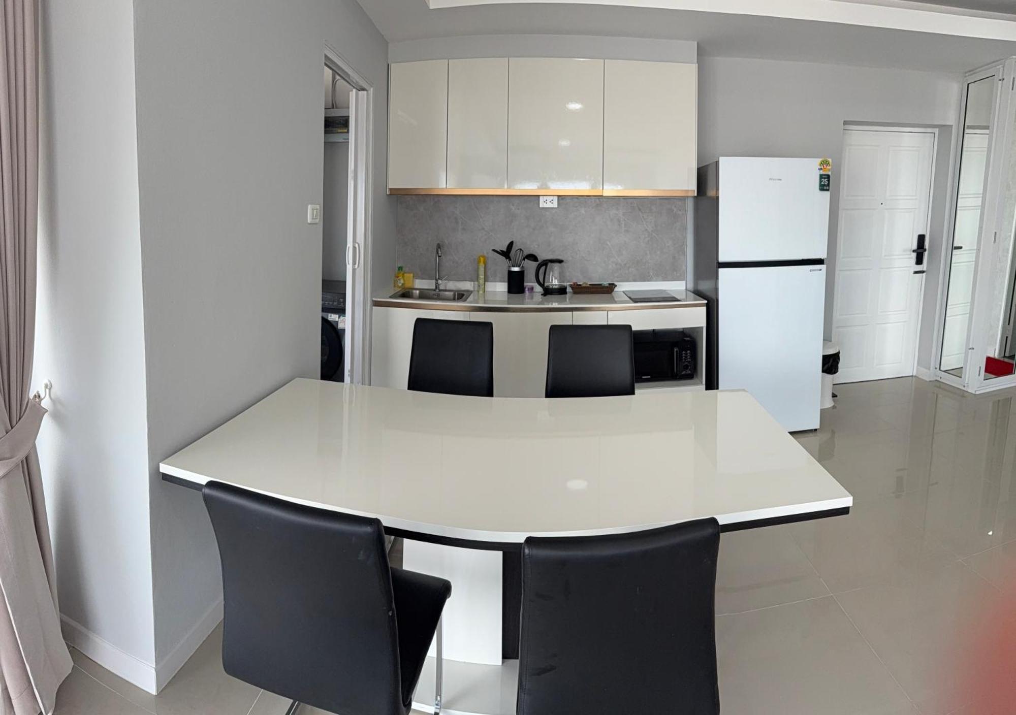 Aparthotel View Talay 6 By Aegean Pattaya