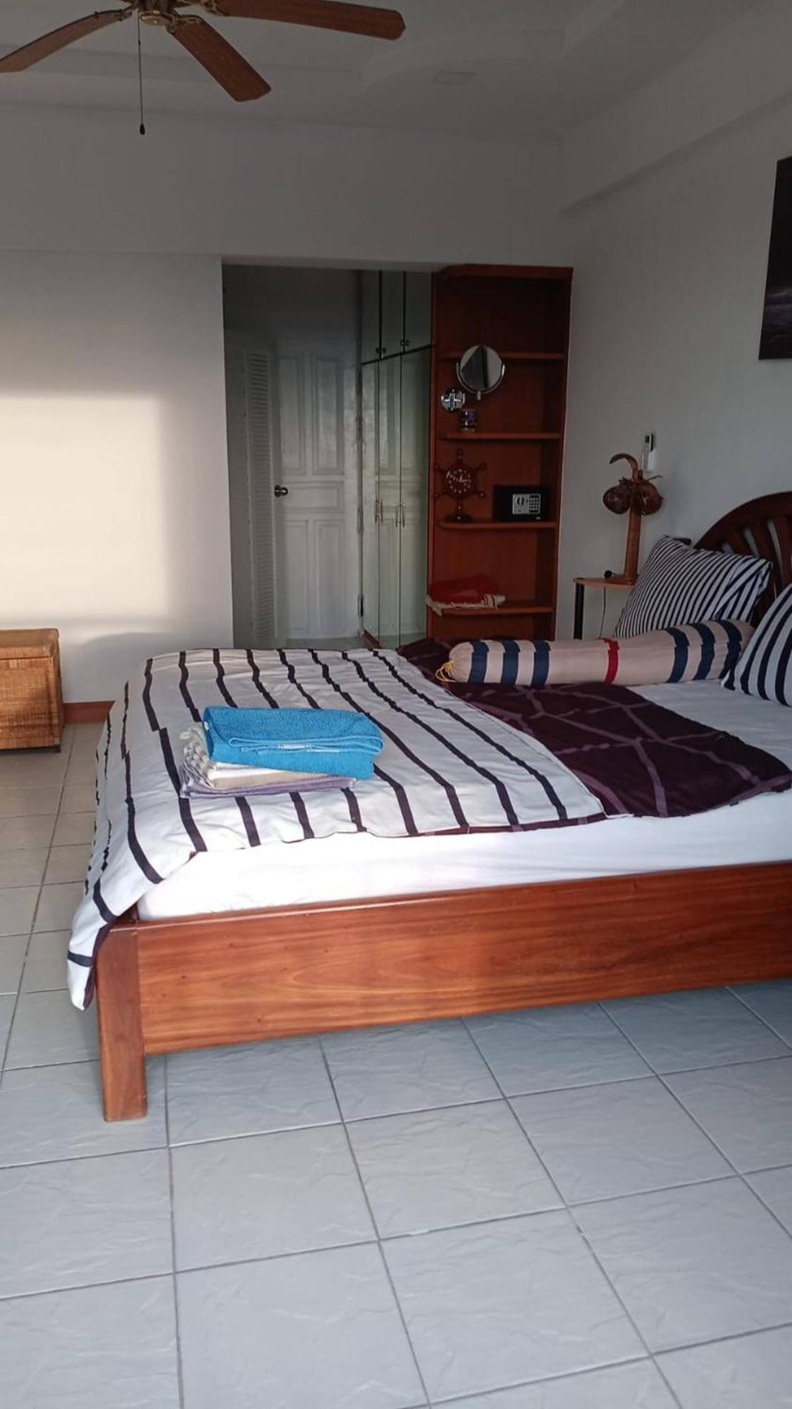 Sombat Seaview 1 Bedroom Apartment