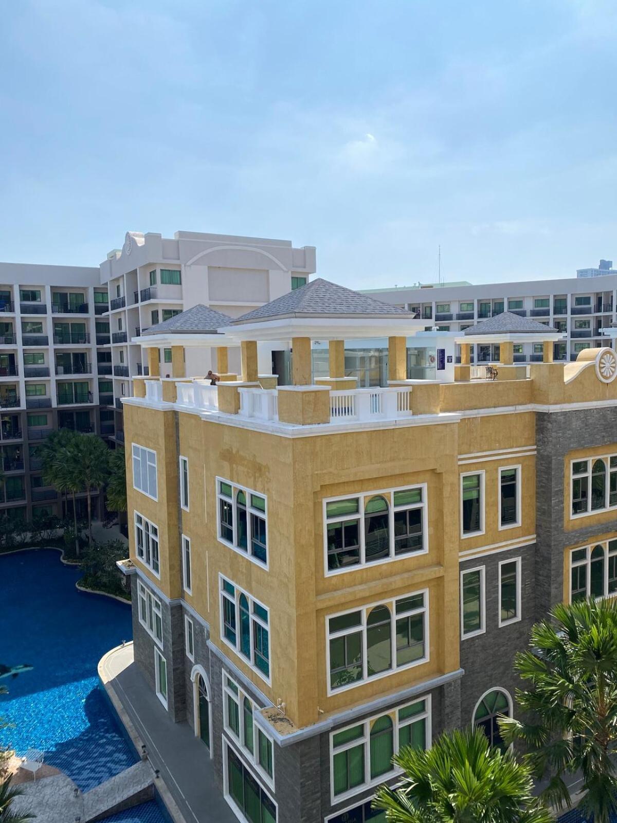 Apartment Compact In Wonderful Pool Pattaya