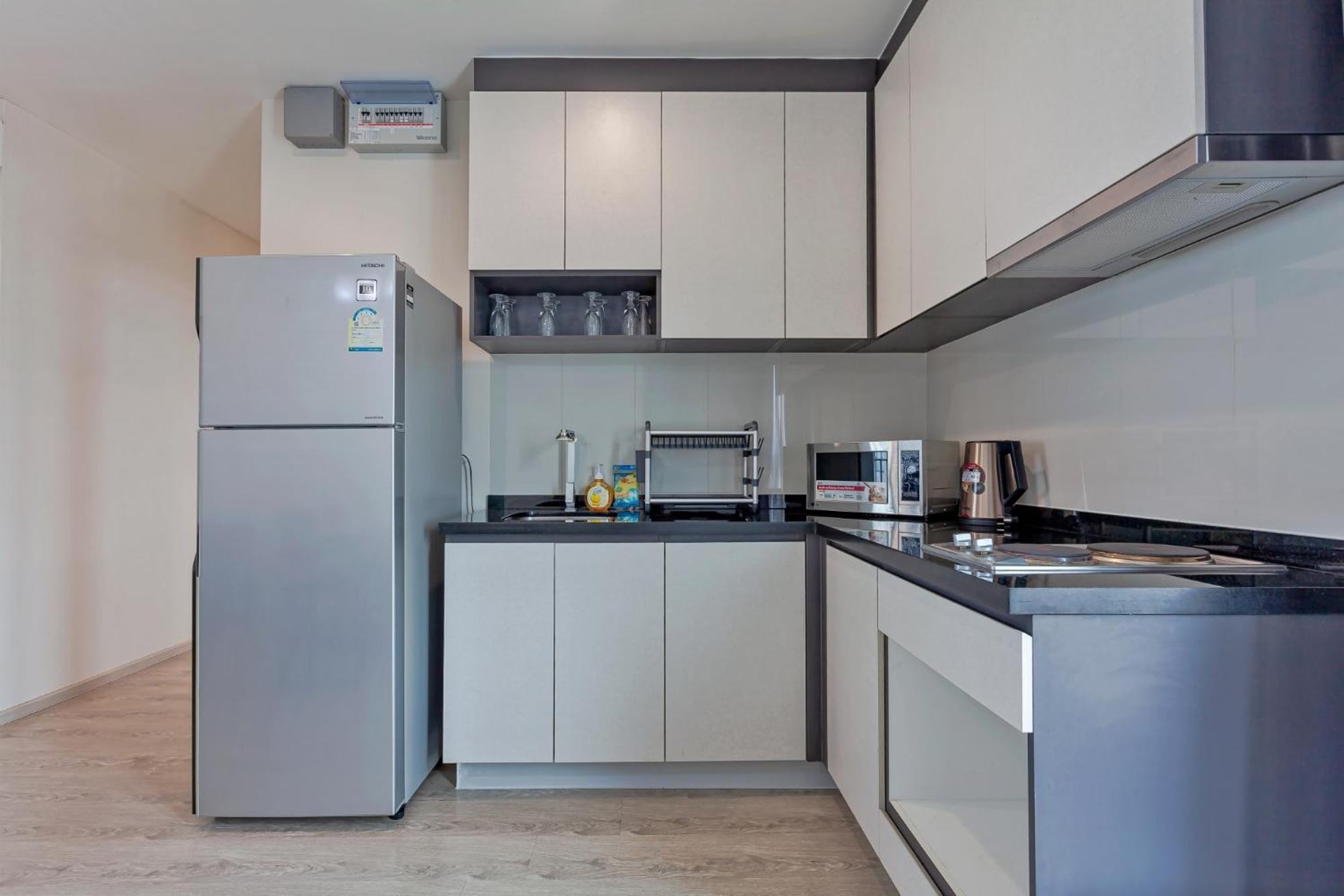 The Sea Base 20th High Floor Apartment *