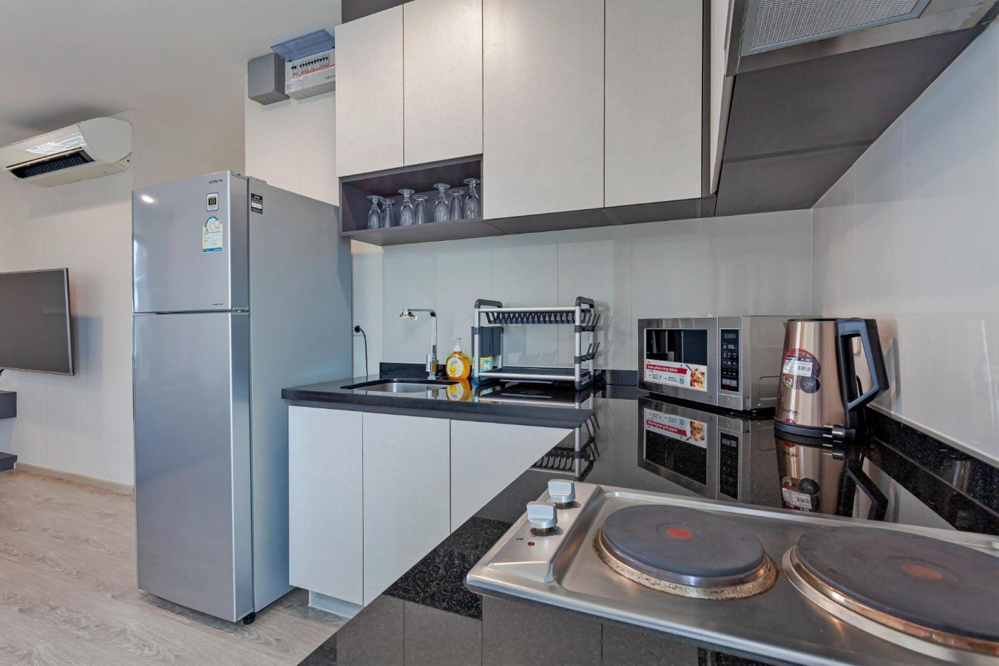 Apartment The Sea Base 20th High Floor