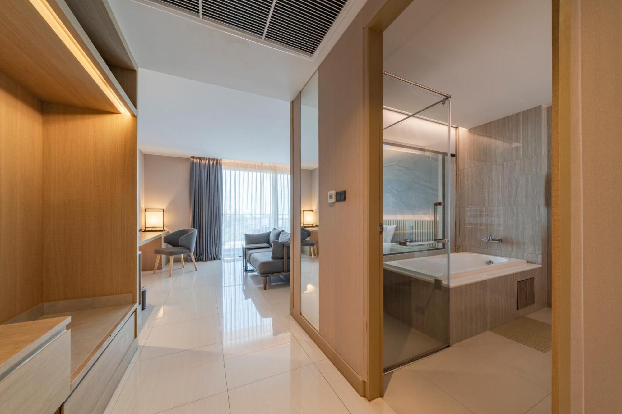 Mandarin Eastville, - Sha Extra Pattaya