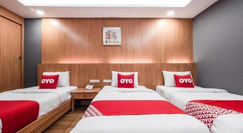 Hotel Oyo 1126 Curve Boutique 3*