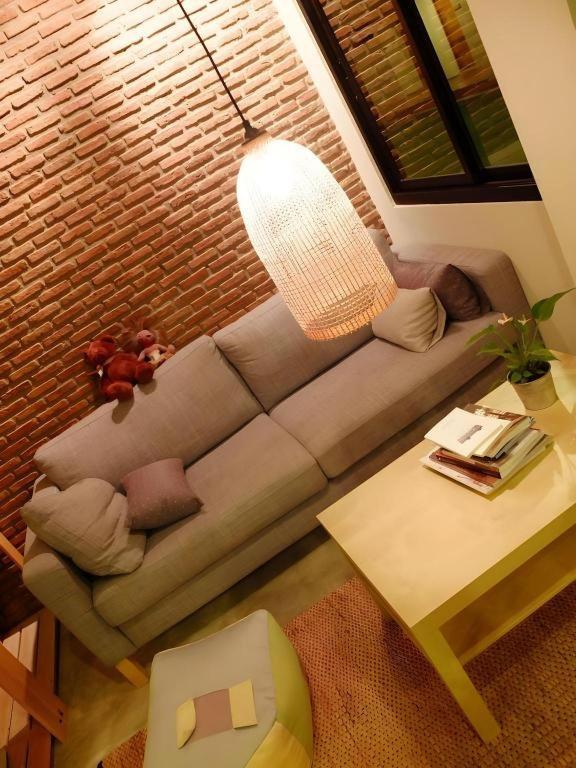 Yellow Moon Hotel
