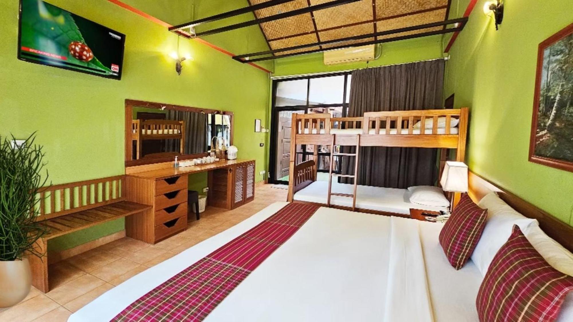 Birds And Bees Tempat peranginan Pattaya
