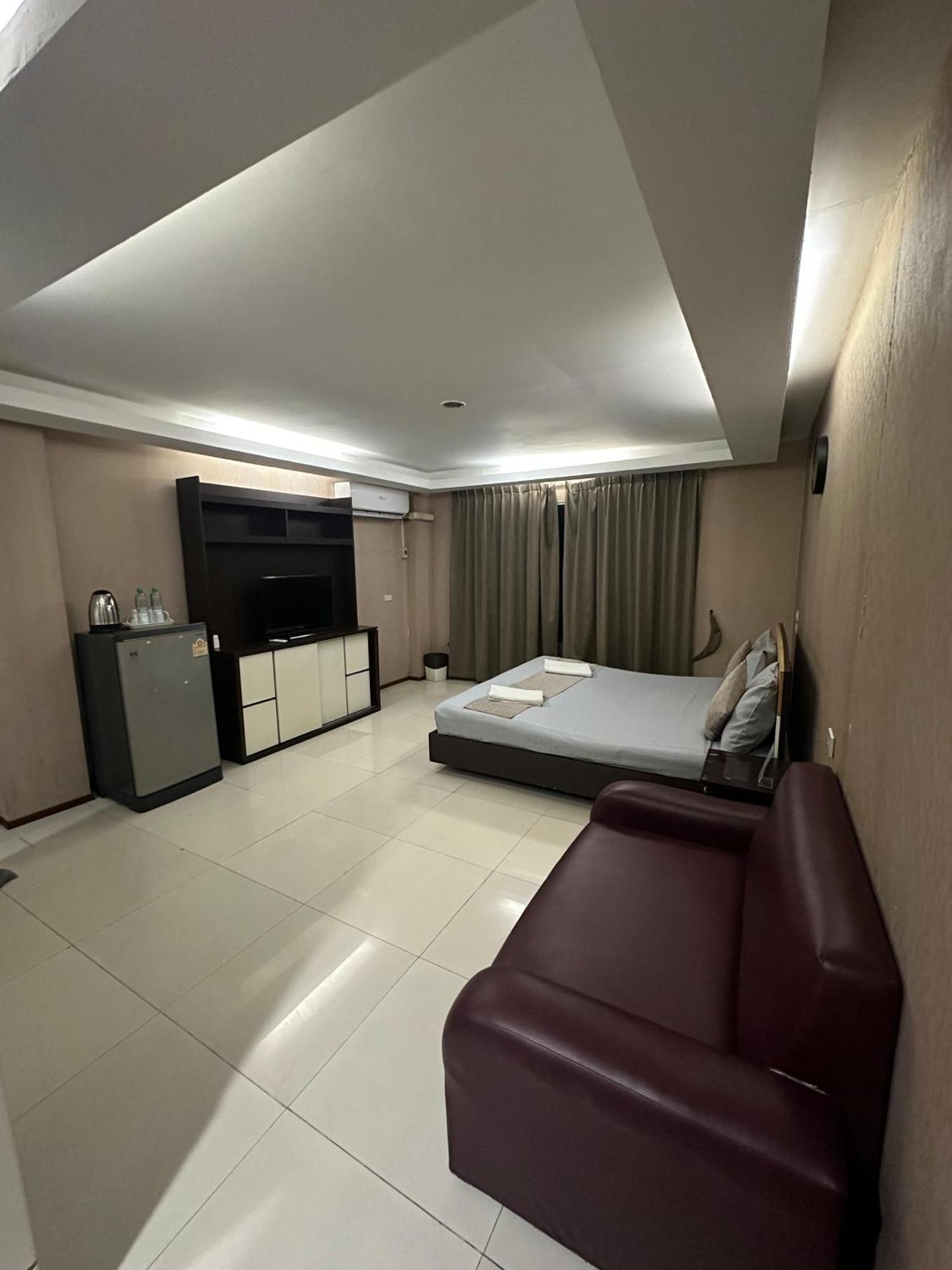 Siamese Serenity Stays-pattaya 3*