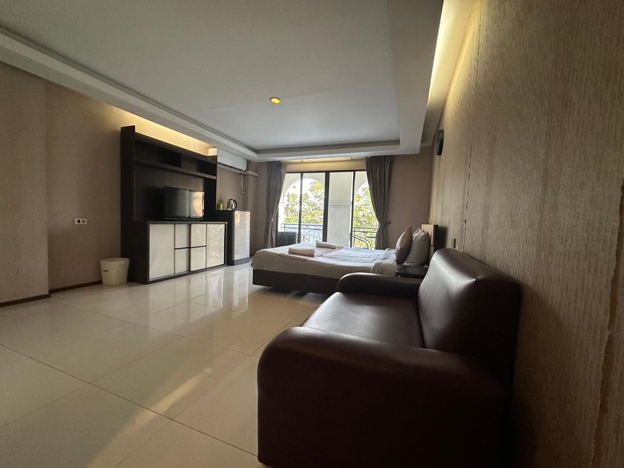 Siamese Serenity Stays-pattaya