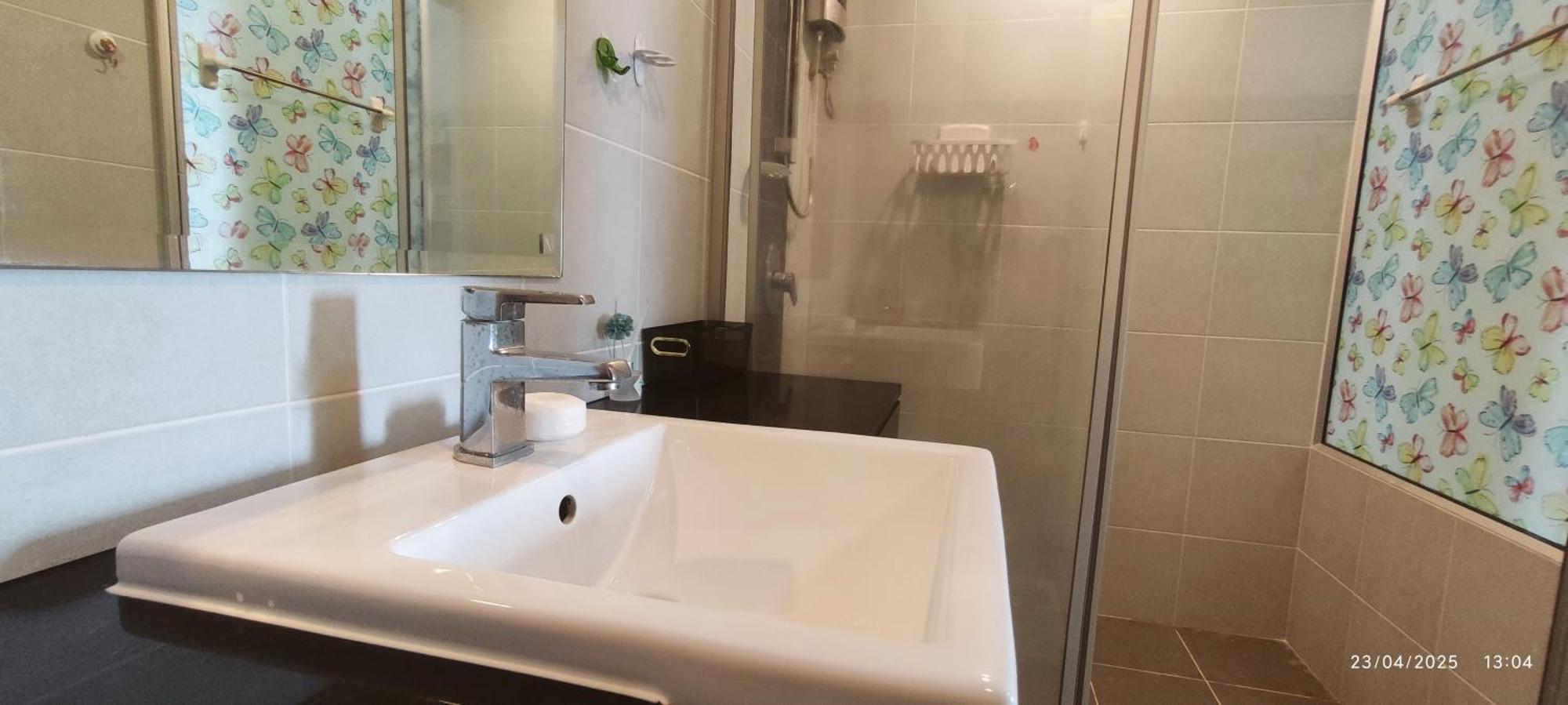 Supalai Mare 1-bedroom With Balcony & Sea View
