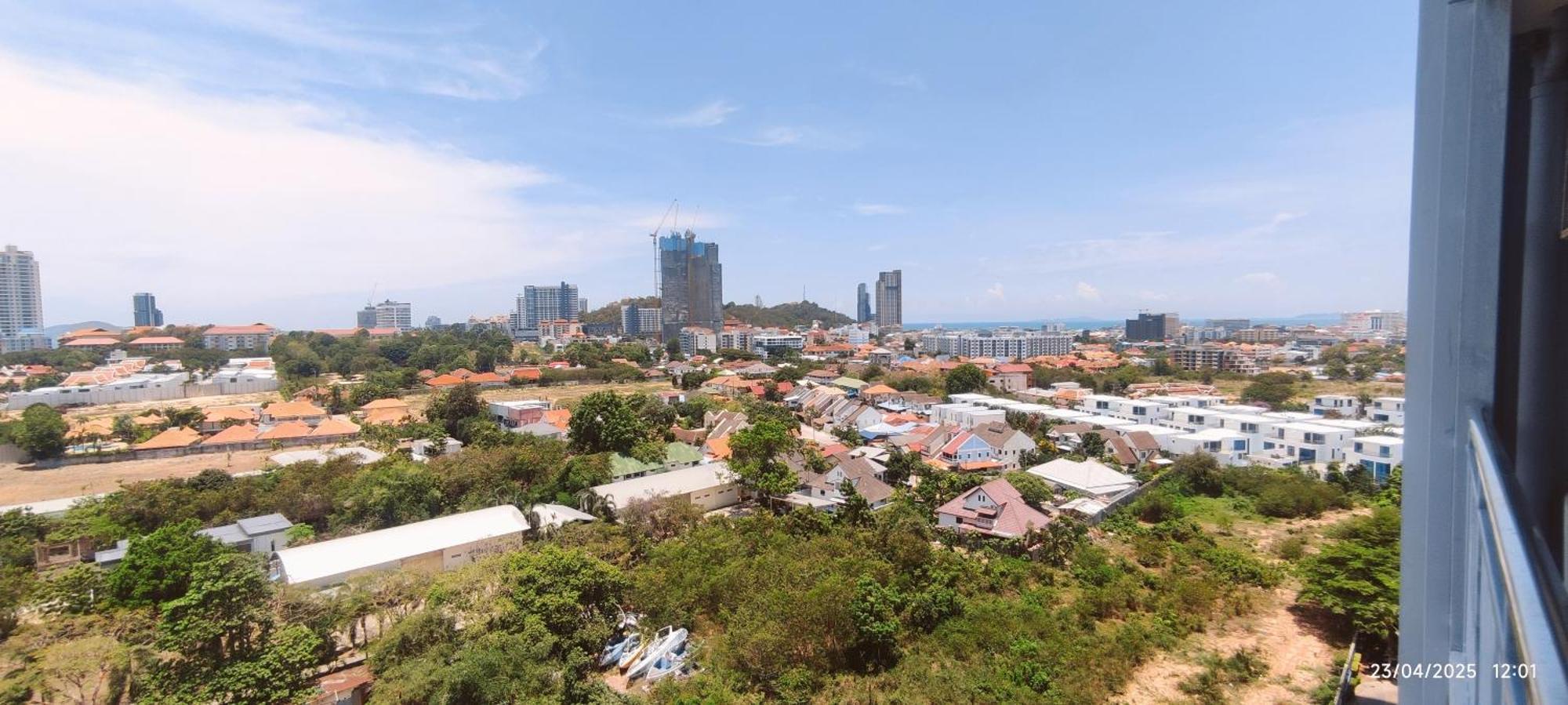 Supalai Mare 1-bedroom With Balcony & Sea View * Pattaya