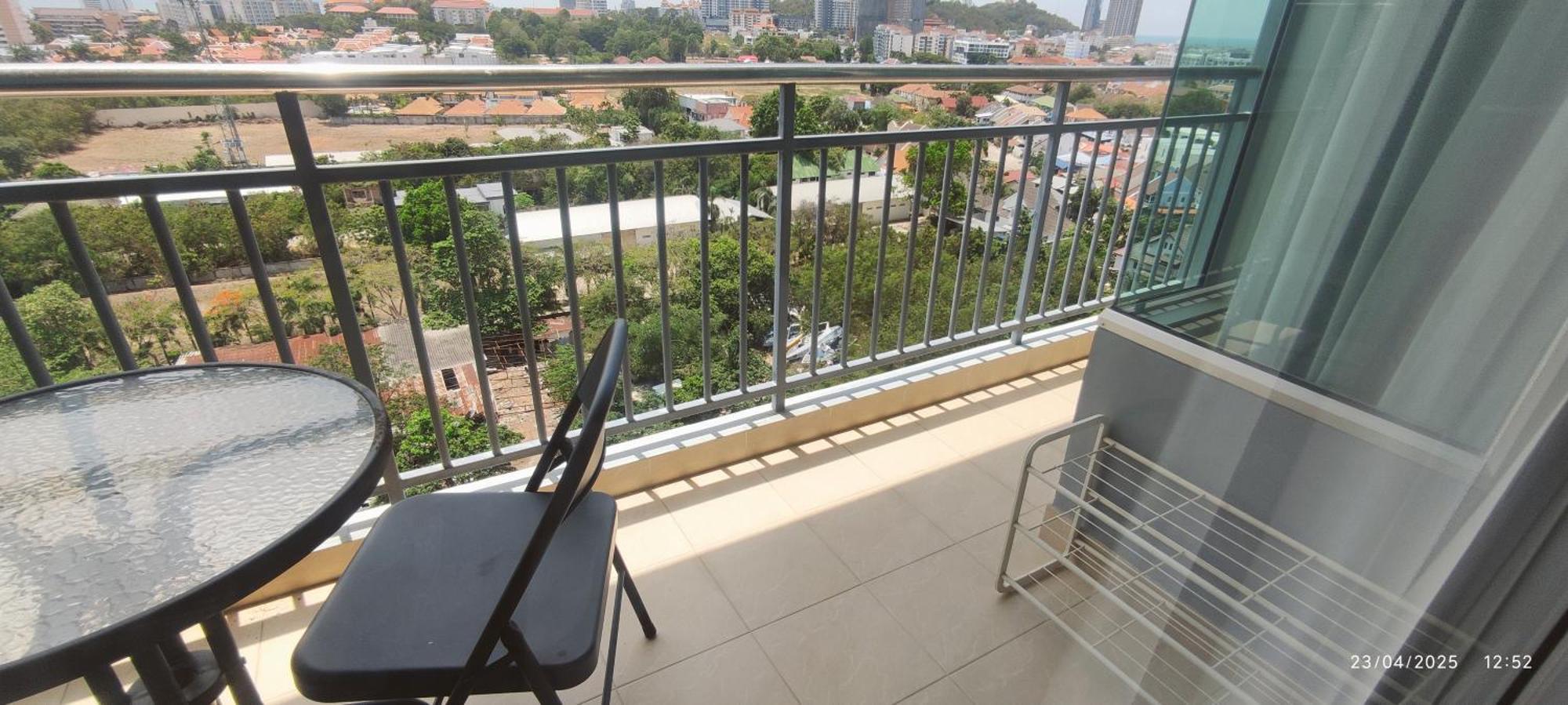 Apartment Supalai Mare 1-bedroom With Balcony & Sea View Pattaya
