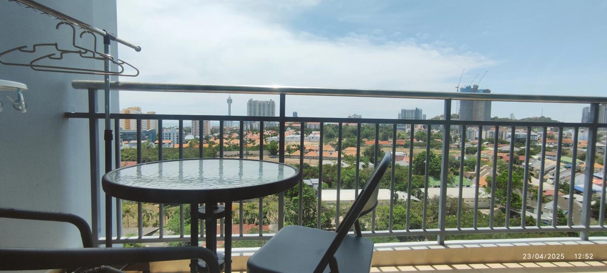 Supalai Mare 1-bedroom With Balcony & Sea View Apartment Pattaya
