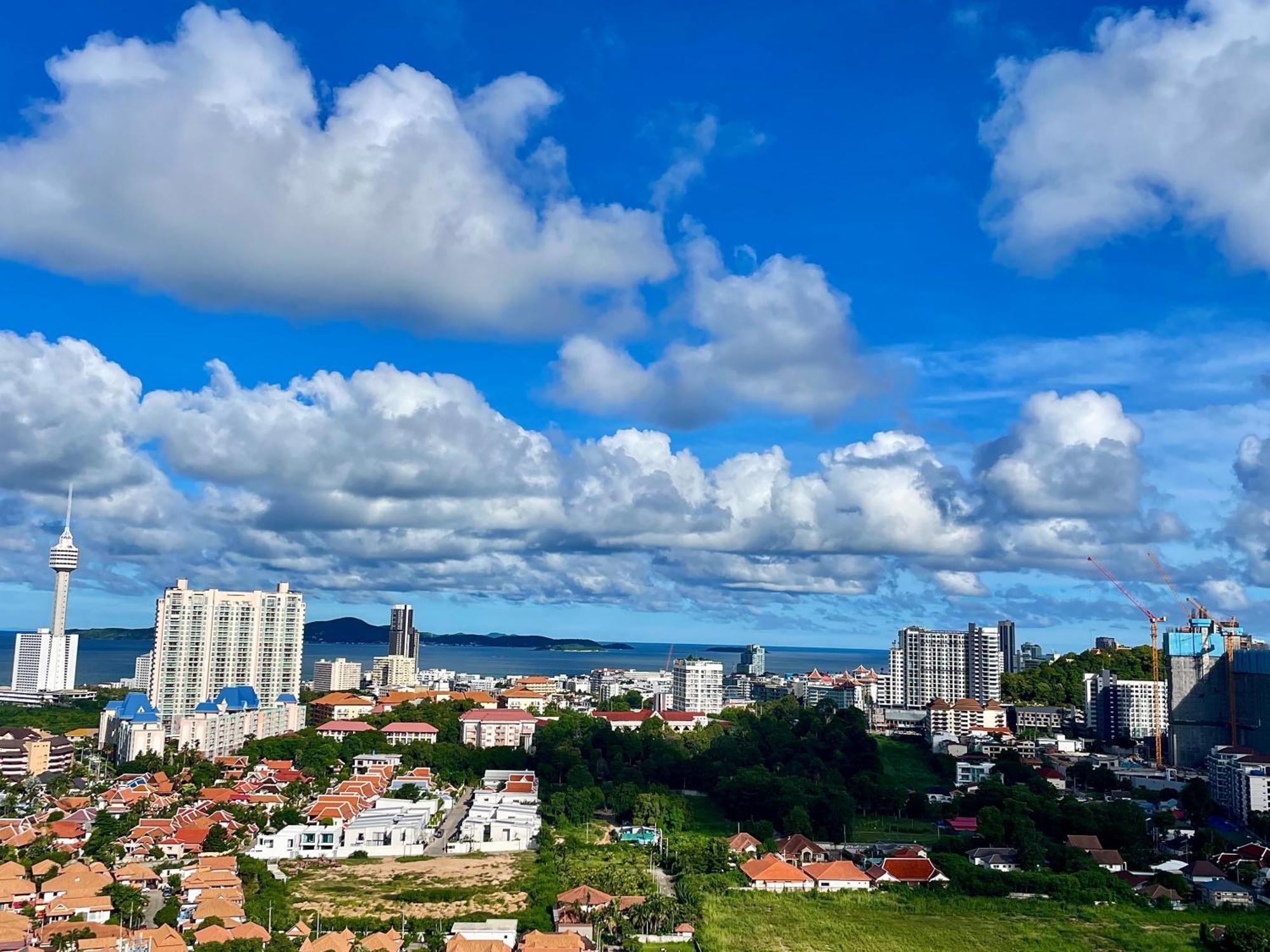 Apartment Supalai Sea View Luxury