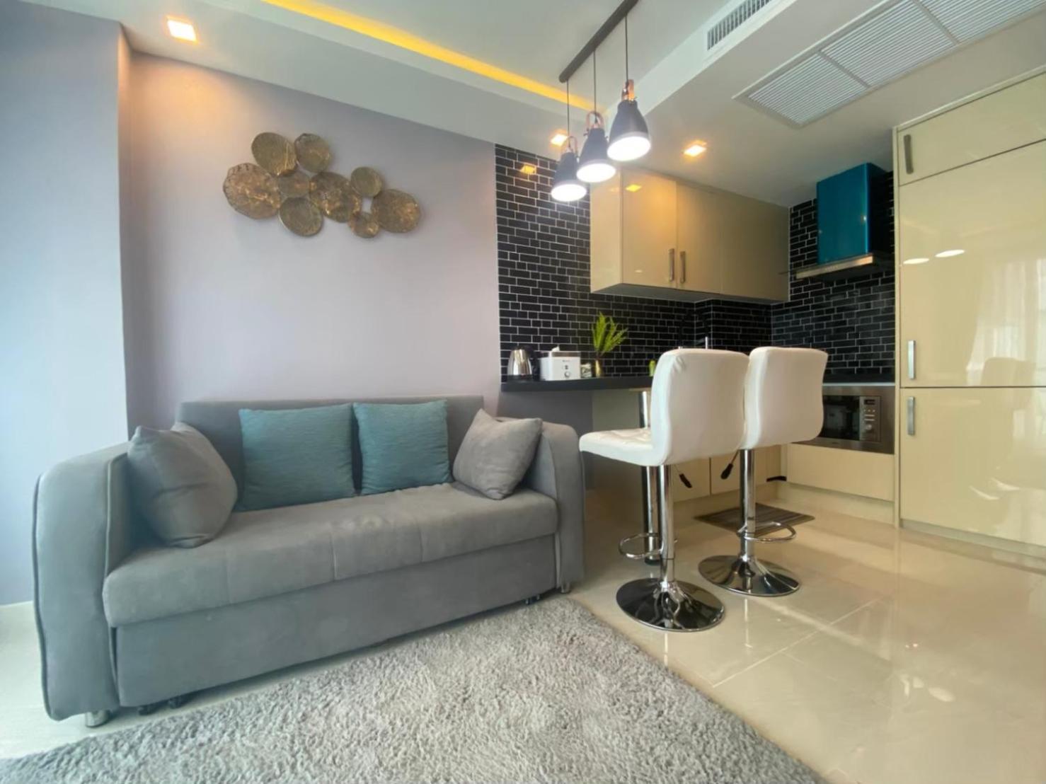 Grand Avenue Suites X Monthstayz Thailand