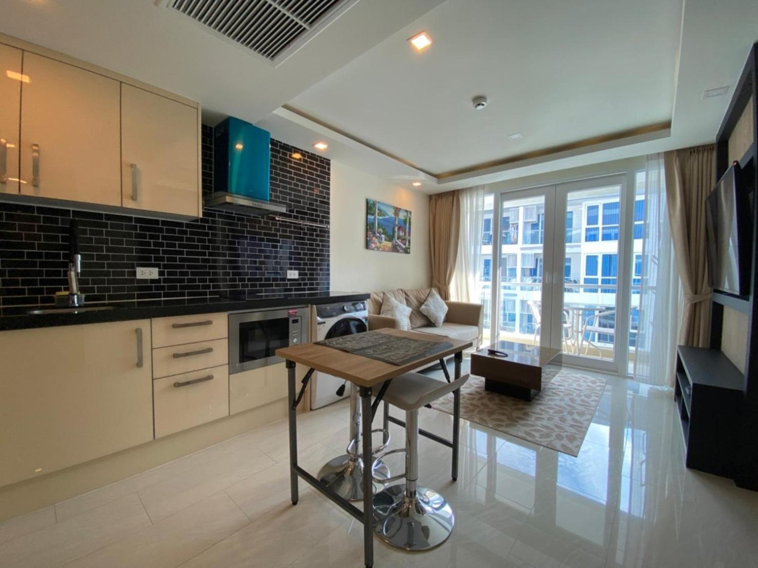 Grand Avenue Suites X Monthstayz Thailand Pattaya