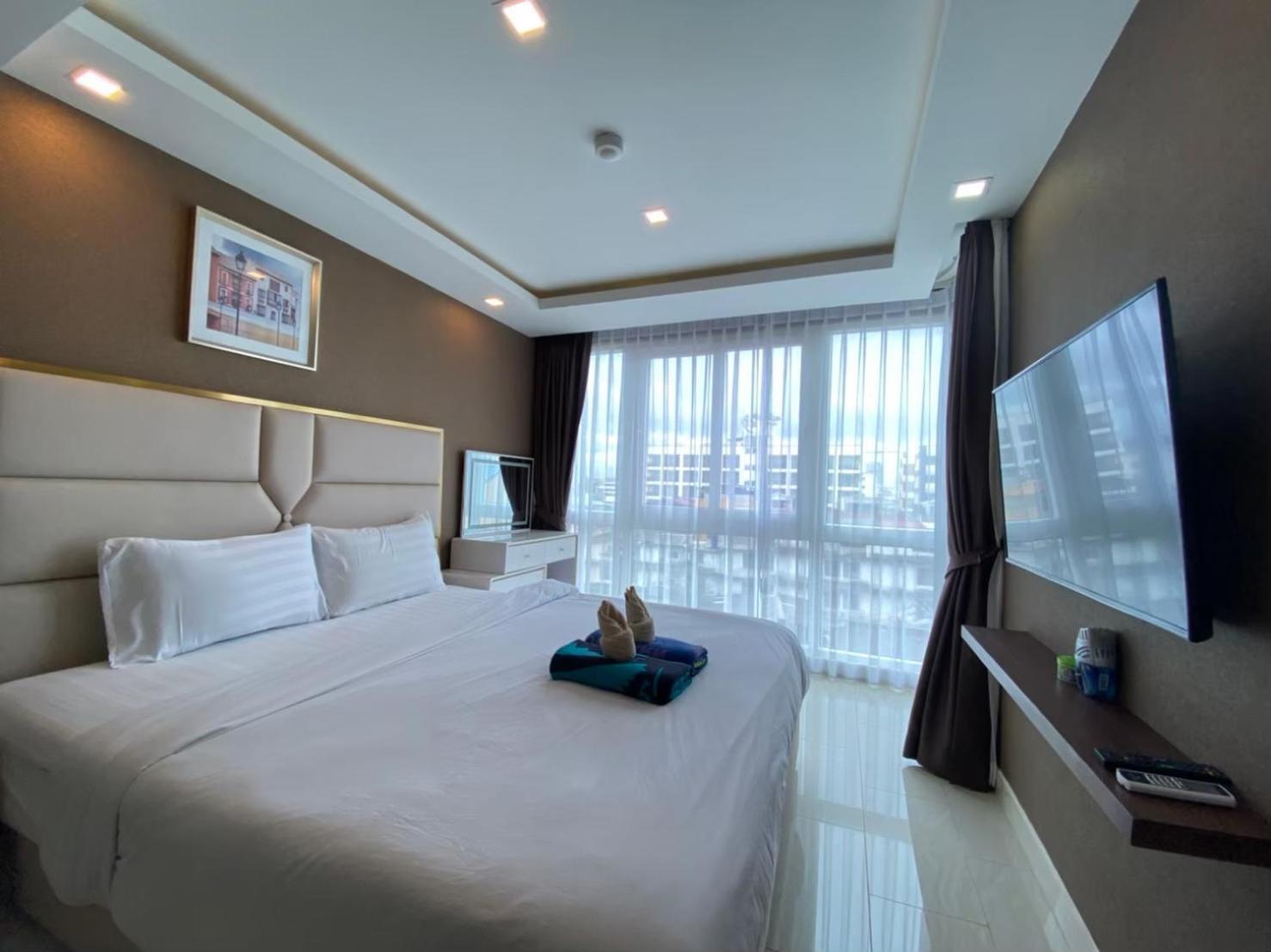 Grand Avenue Suites X Monthstayz Thailand Pattaya