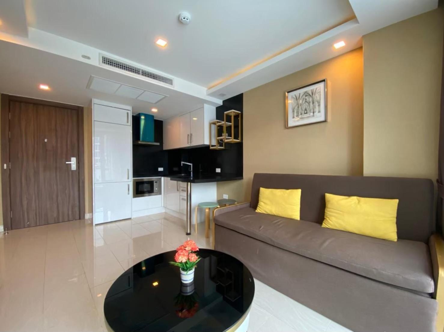 Apartment Grand Avenue Suites X Monthstayz Thailand