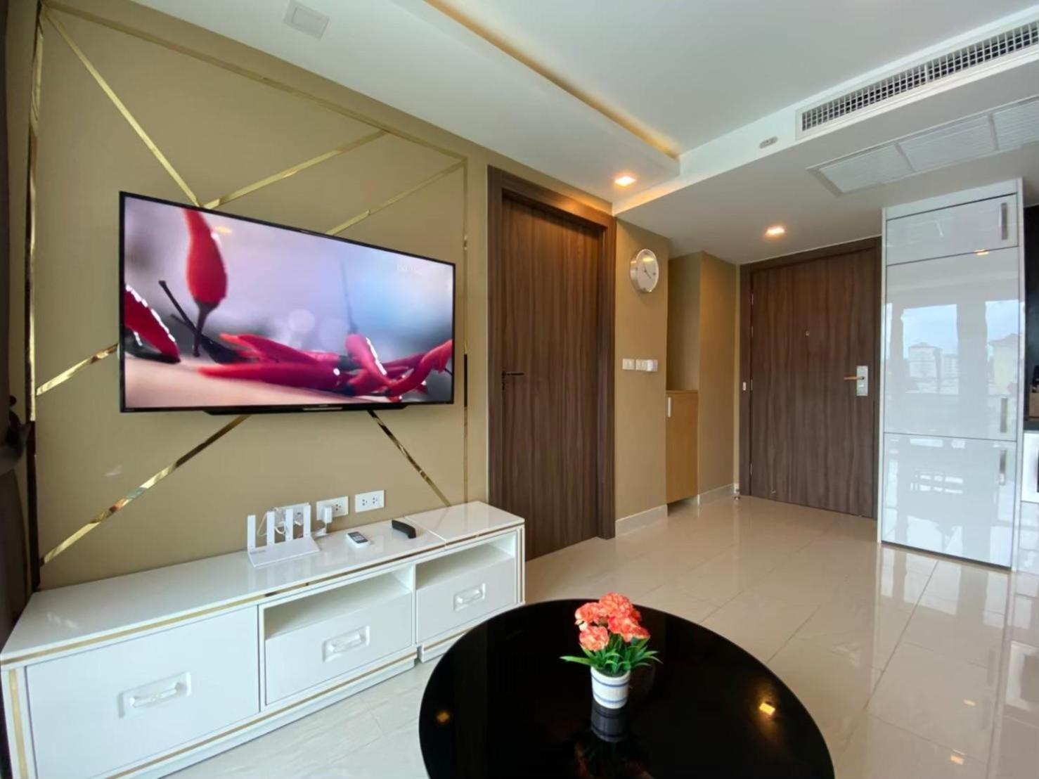 Grand Avenue Suites X Monthstayz Thailand Pattaya