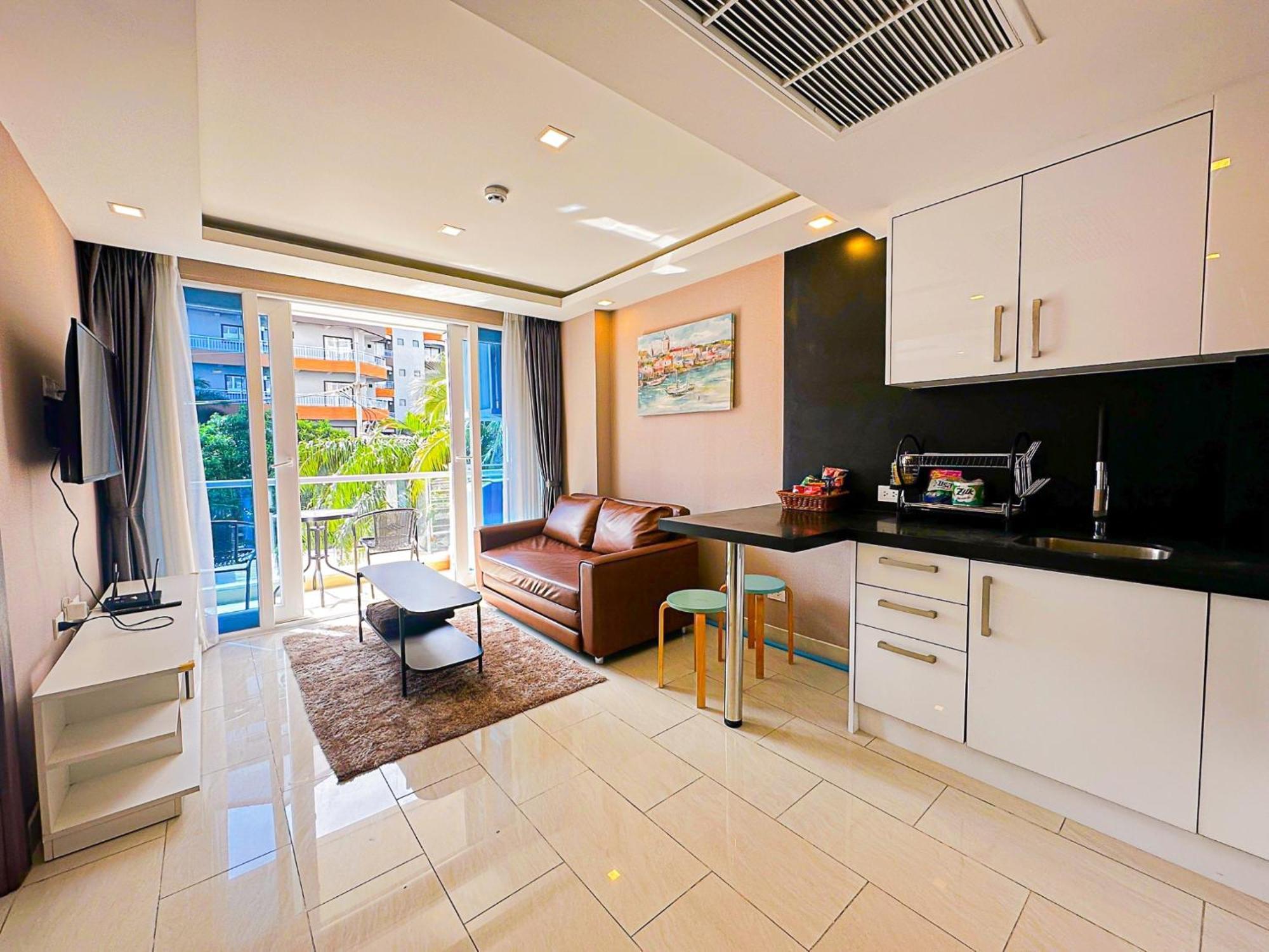 Grand Avenue Suites X Monthstayz Thailand * Pattaya