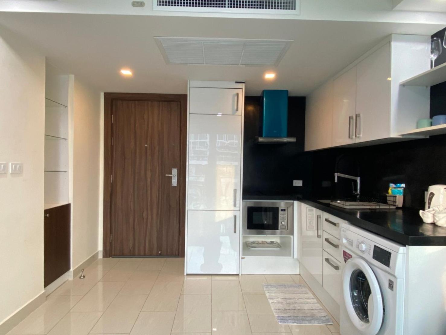Grand Avenue Suites X Monthstayz Thailand Apartment