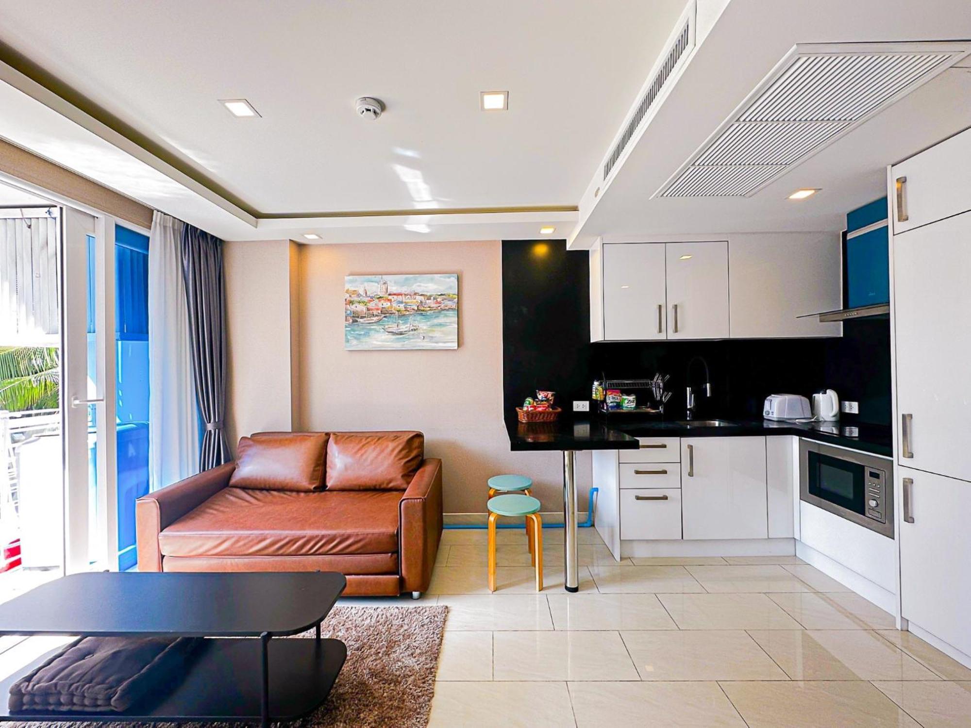 Grand Avenue Suites X Monthstayz Thailand
