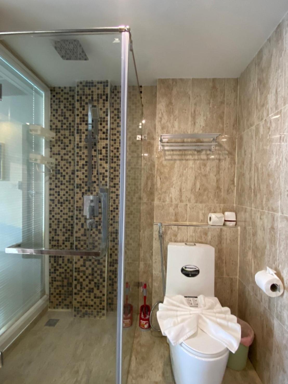 Grand Avenue Suites X Monthstayz Thailand * Pattaya