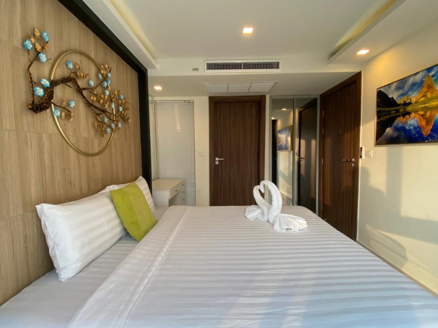 Grand Avenue Suites X Monthstayz Thailand Apartment