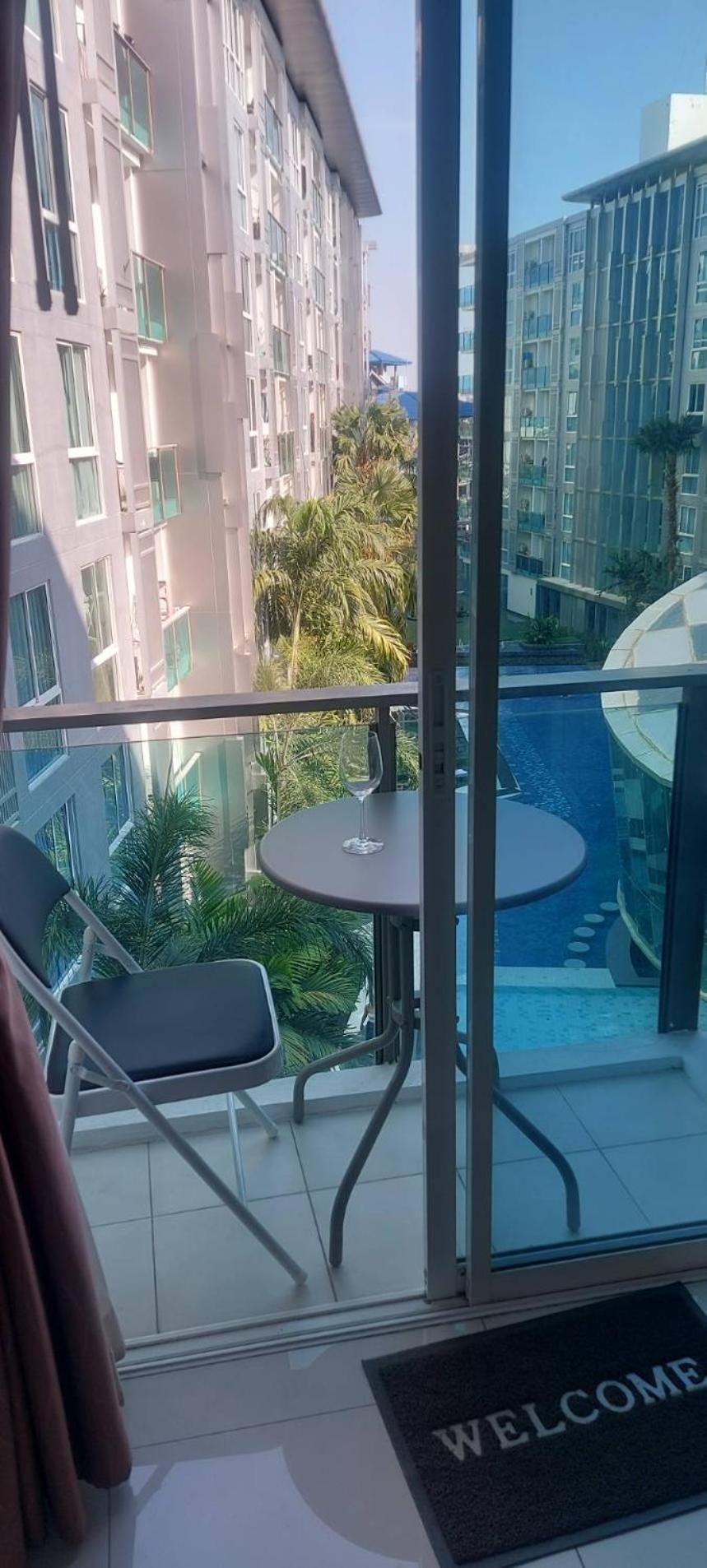 Studio-pool View - C1 Ccr Pattaya