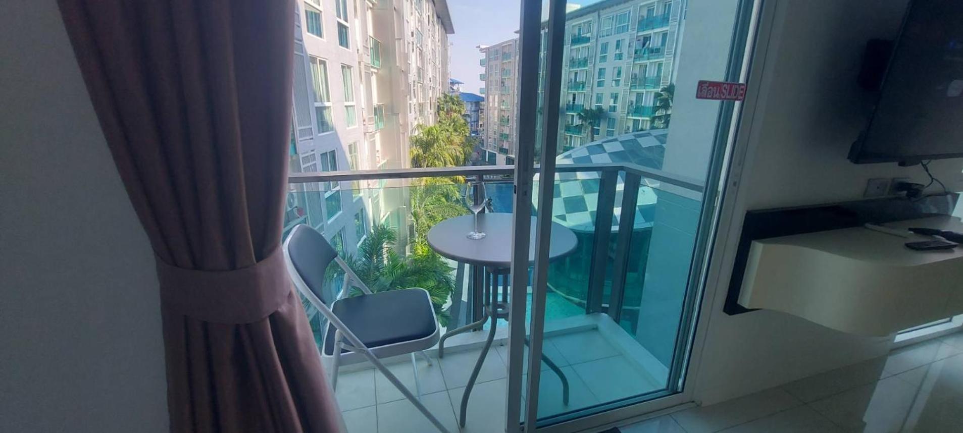 Studio-pool View - C1 Ccr Apartment Pattaya