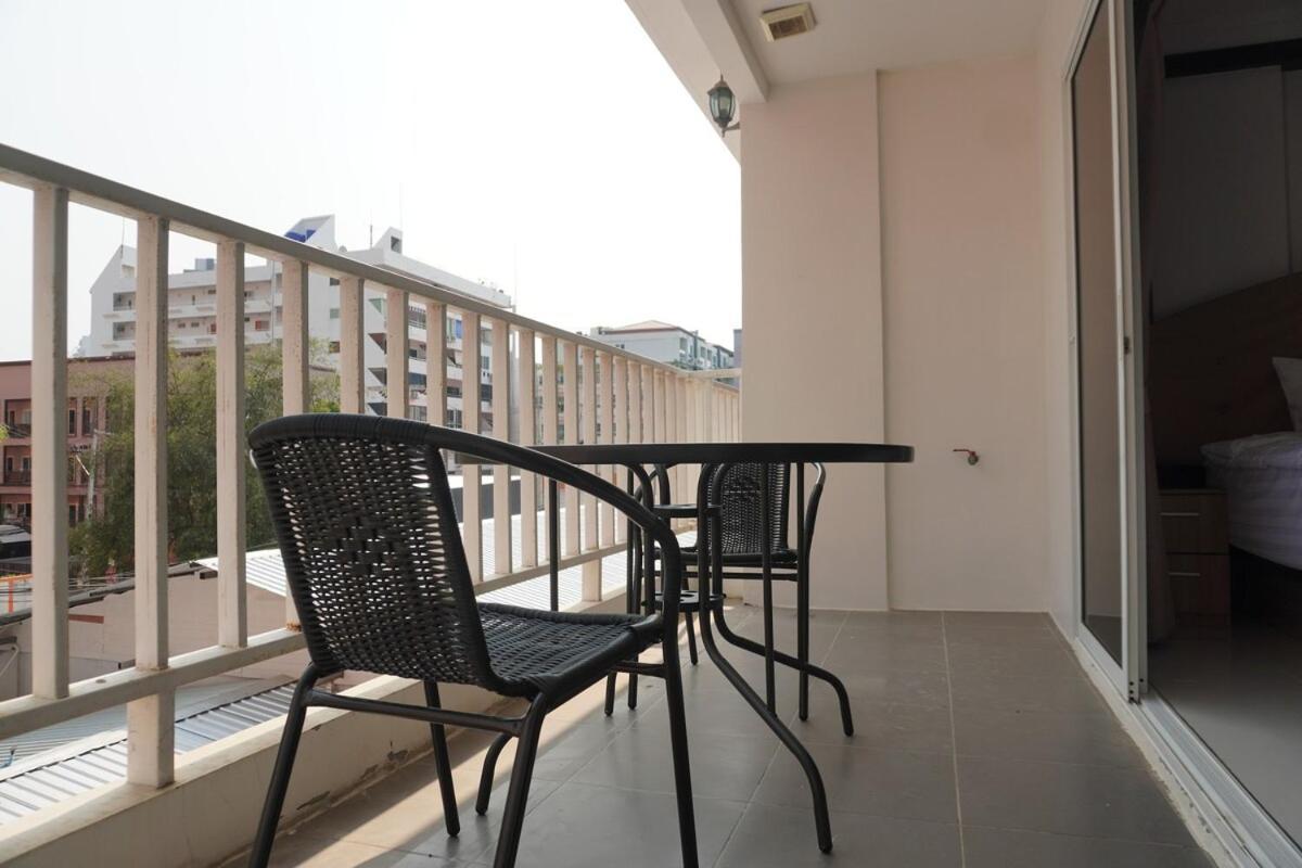 Apartment Seaside Serenity In *