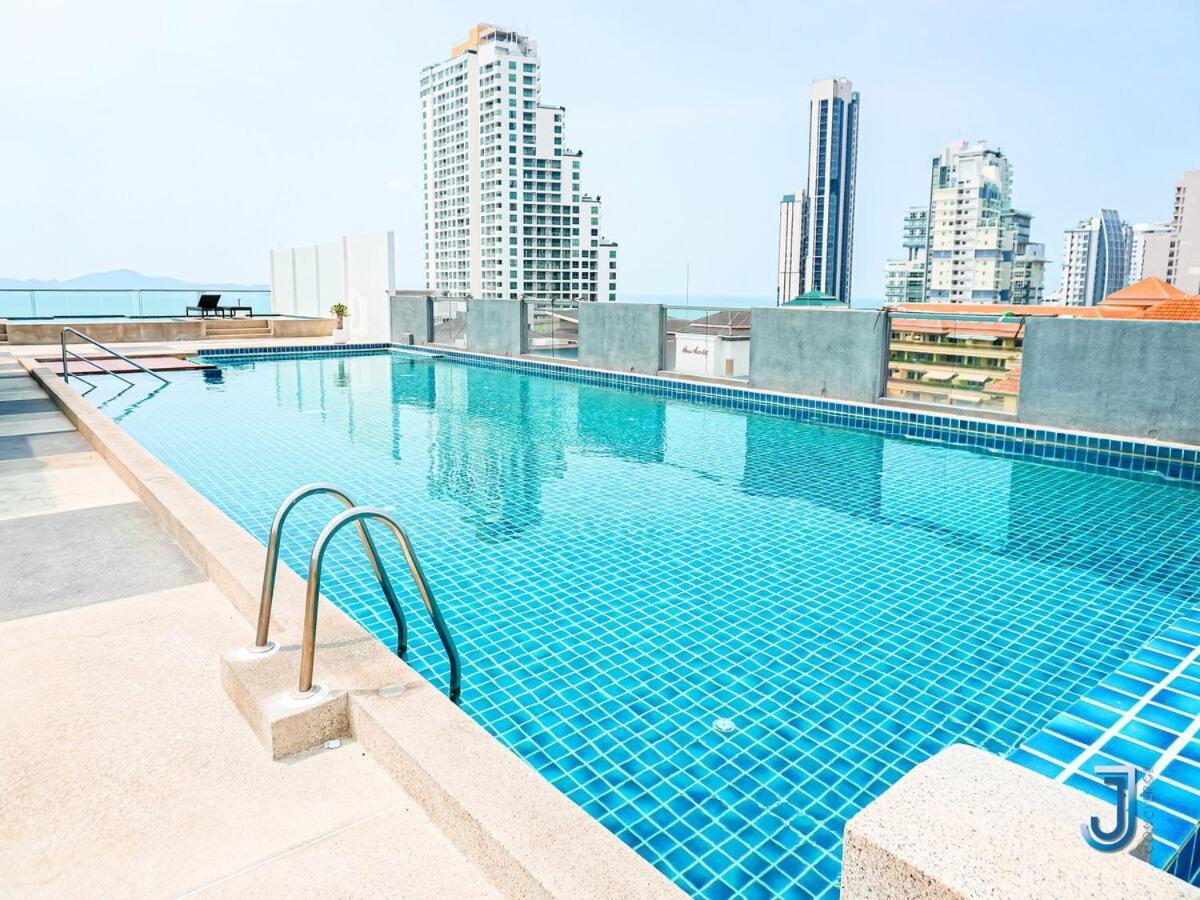 Luxury & Serenity In - C-view * Pattaya