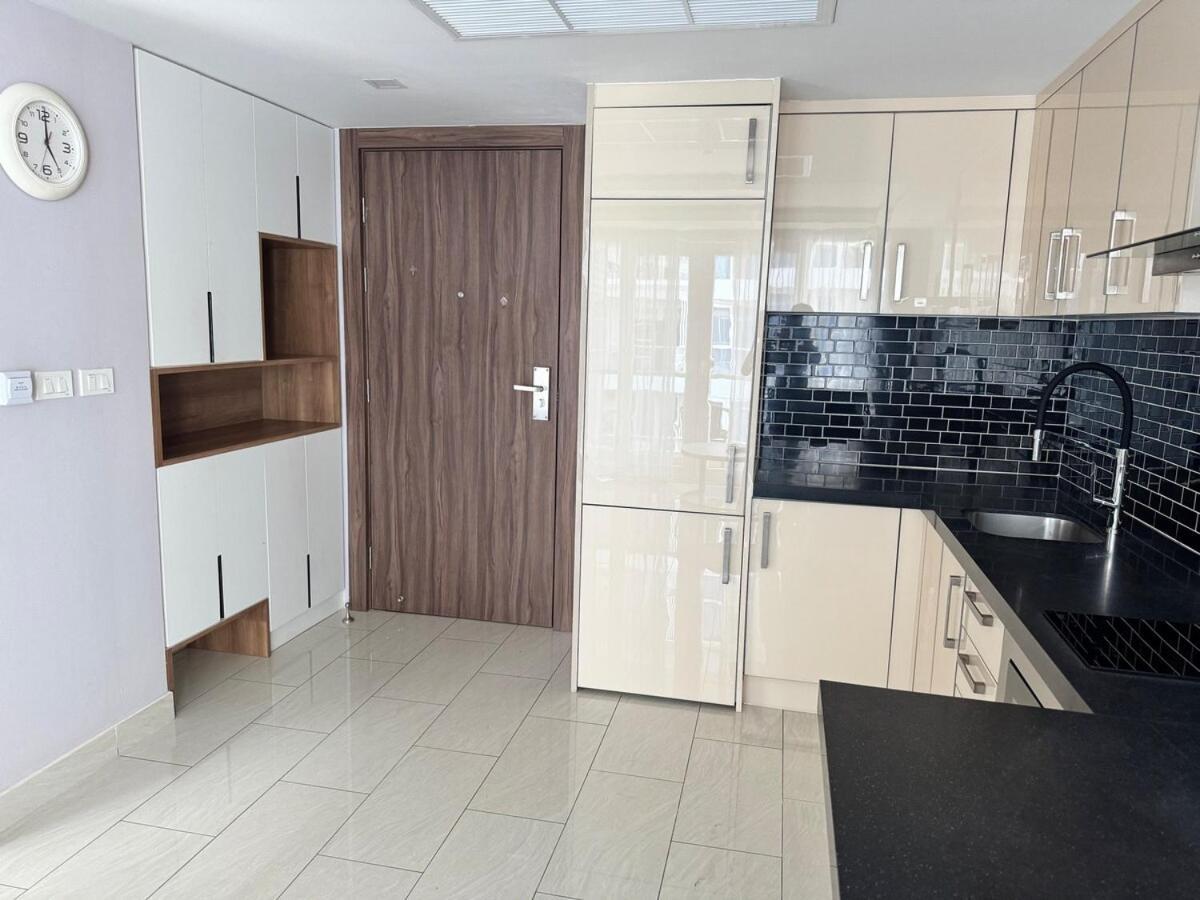 Grand Avenue 1br Pool View Smart Tv Wifi 6th Floor Apartment