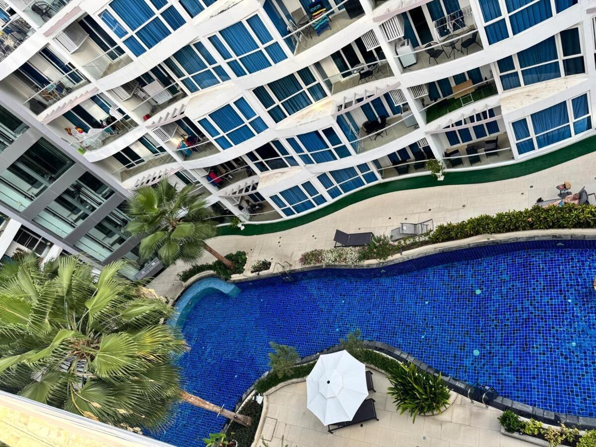 Grand Avenue 1br Pool View Smart Tv Wifi 6th Floor * Pattaya