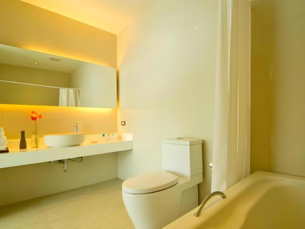 Hotel Seven Zea Chic 3*