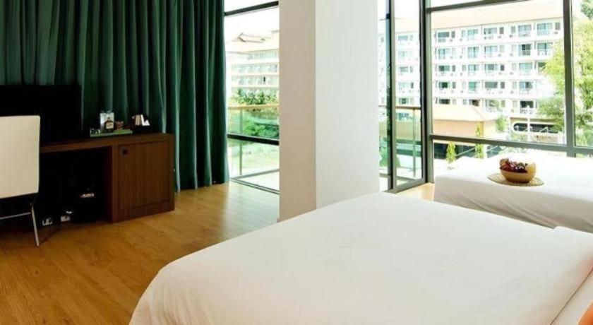 Seven Zea Chic Hotel 3*