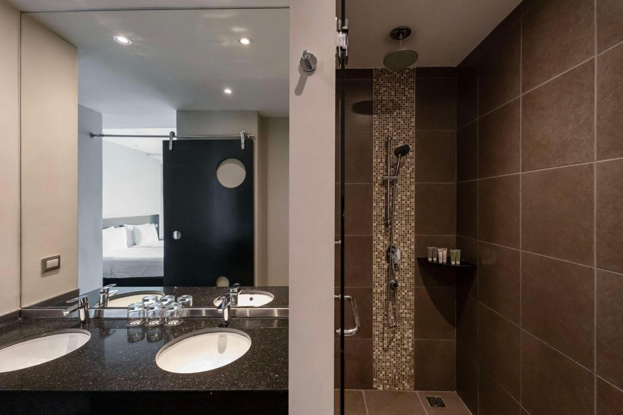 Siam@siam Design