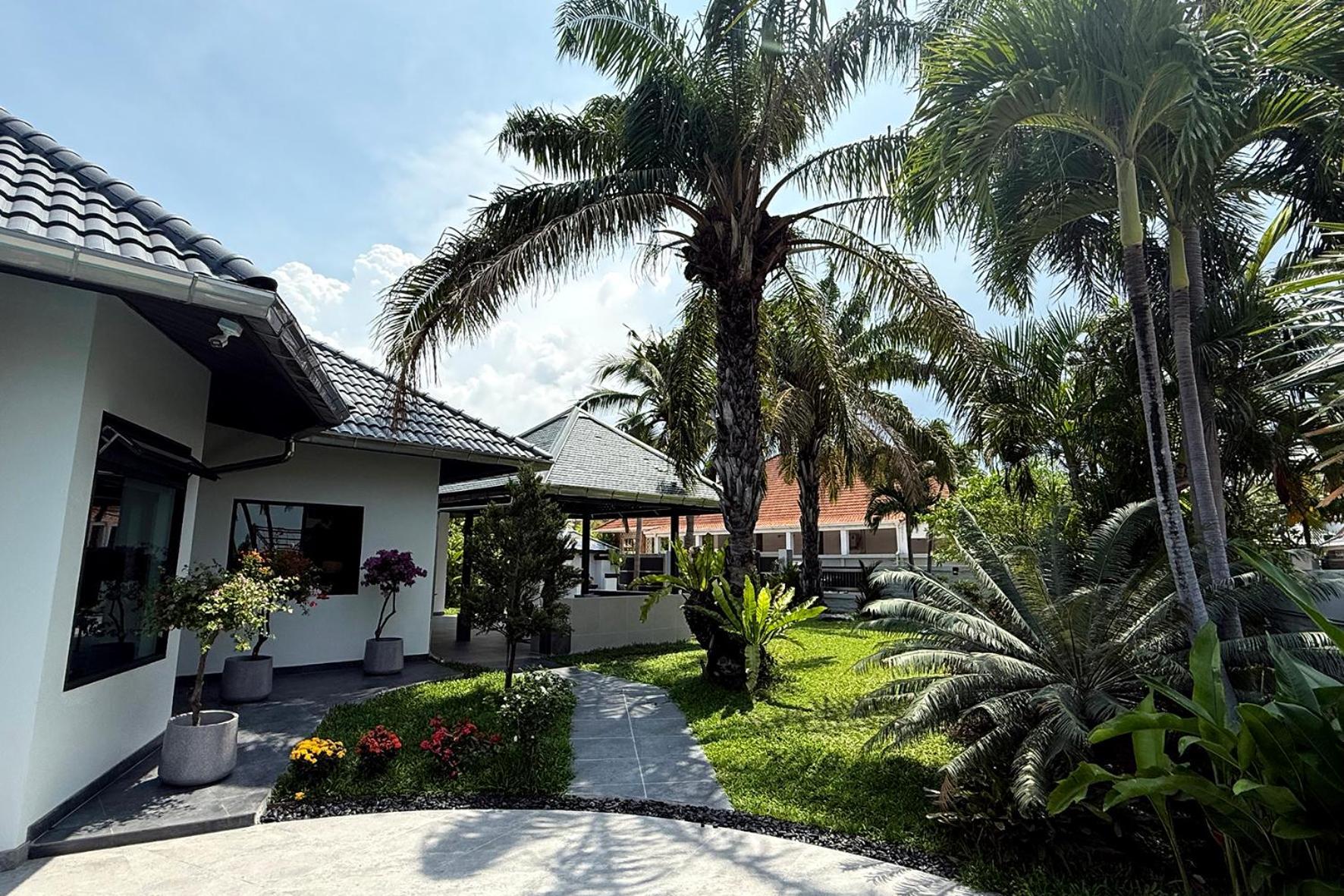 Villa Waree Minutes From Beach And City * Pattaya