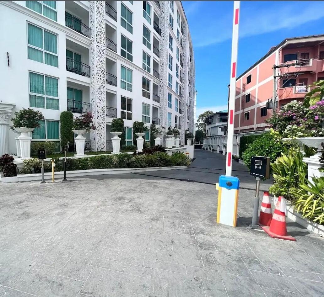 Apartment Romantic Phyllis Pattaya